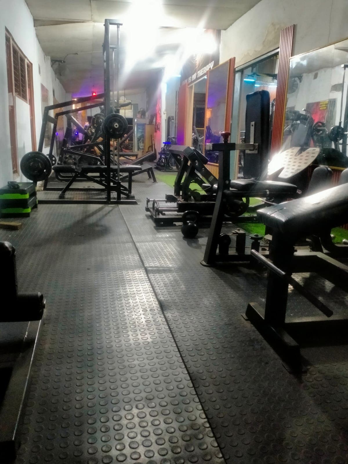 Foto alat gym Satria Gym Club 8