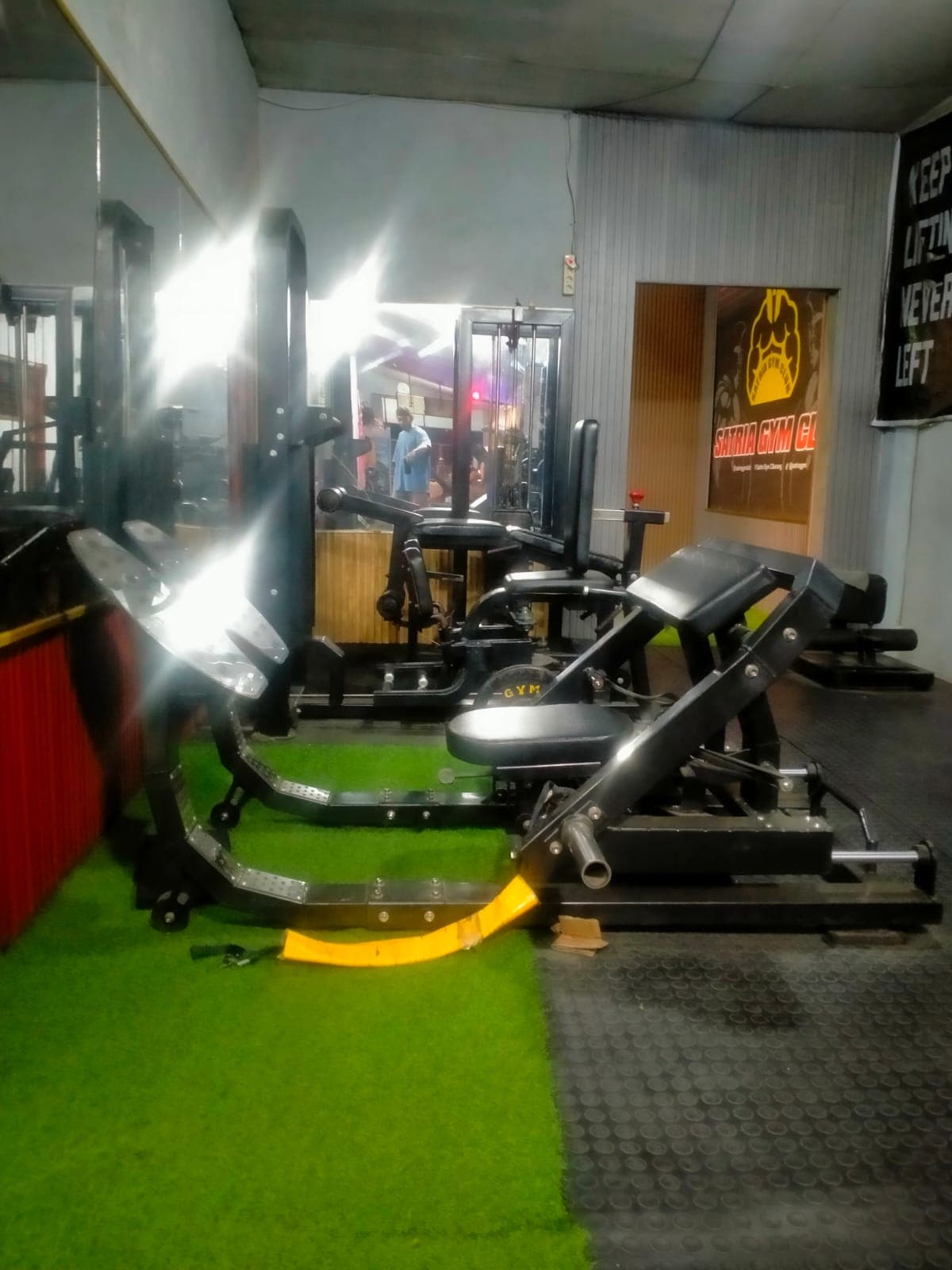 Foto alat gym Satria Gym Club 6