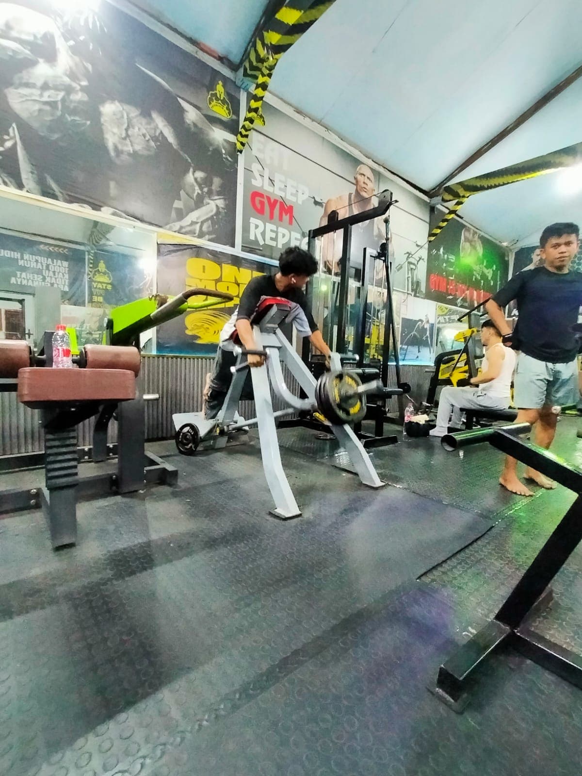 Foto alat gym Satria Gym Club 13